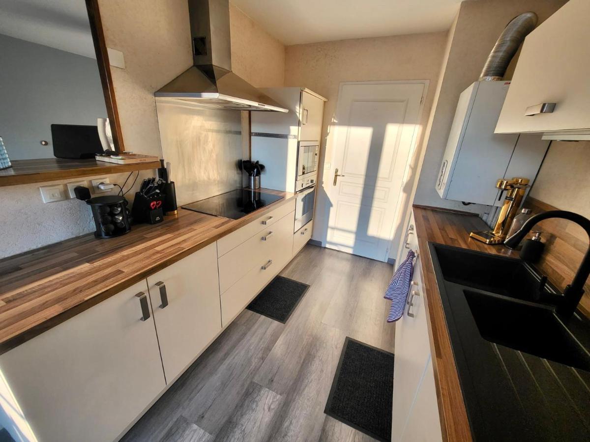 Tichnich Appartement - 2 Bedrooms - 1 Min Away From Train Station 安纳马斯 外观 照片